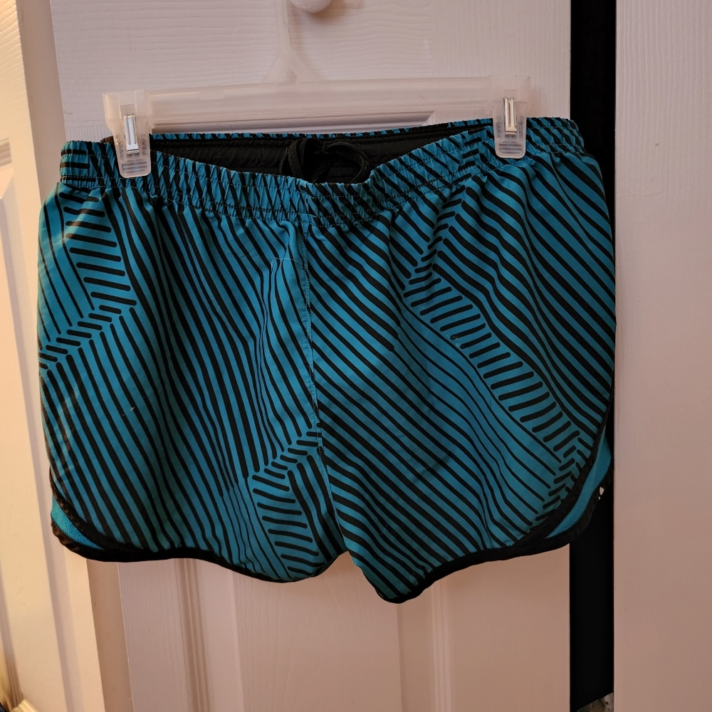 Running shorts - Picture 2 of 2